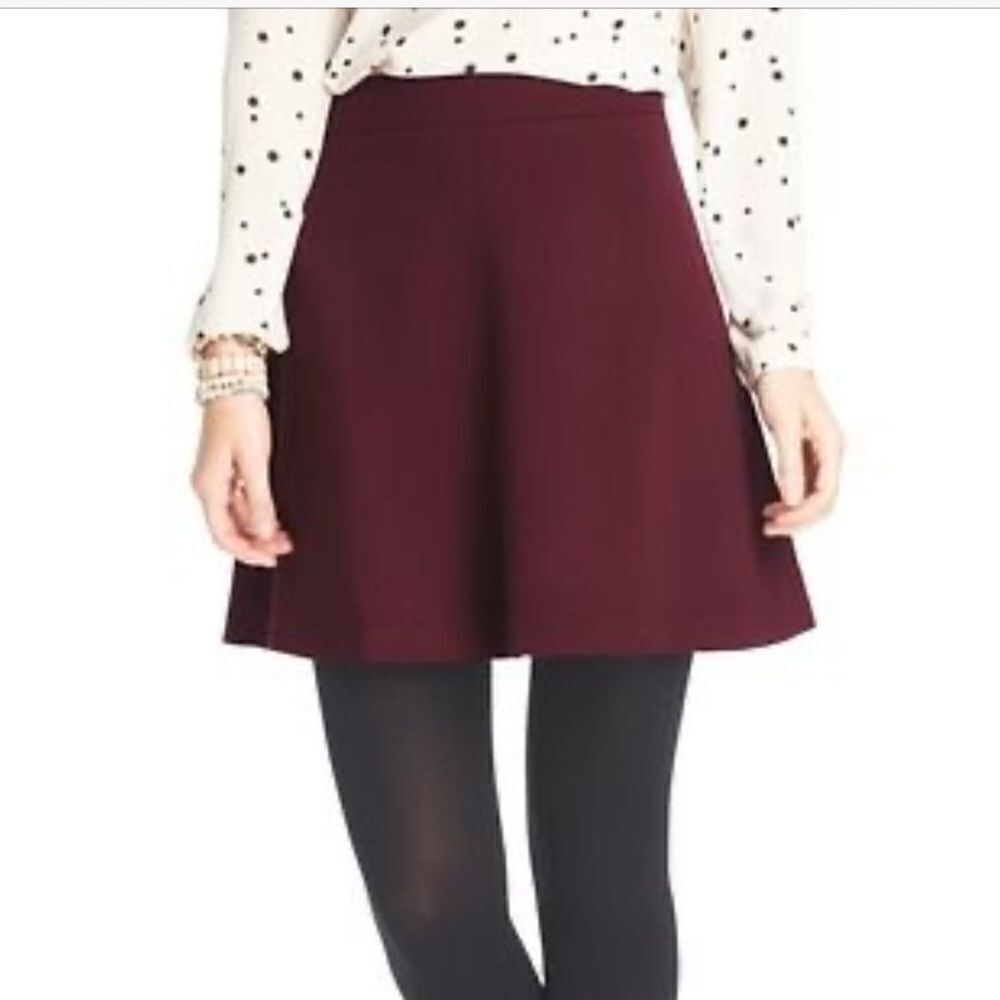 LOFT SP Burgundy Knit Pull On Skater Skirt